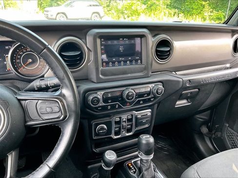 Used 2021 Jeep Wrangler Unlimited Sport AWD/4WD image 17