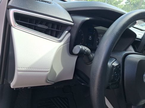 Used 2024 Toyota Corolla Cross L FWD image 17