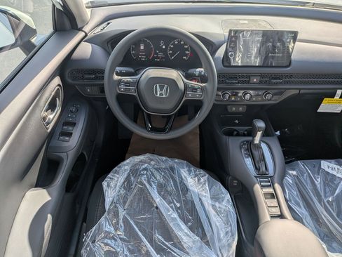 New 2026 Honda HR-V LX image 28