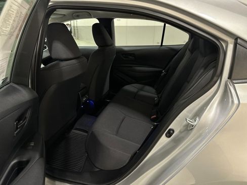 Used 2025 Toyota Corolla LE image 21