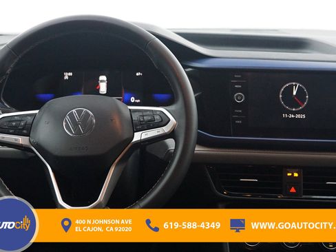 Used 2024 Volkswagen Taos SE image 5