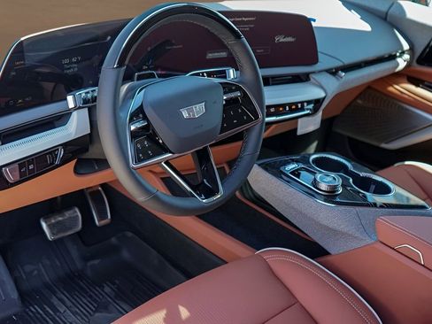 New 2026 Cadillac Optiq Sport 2 w/ LPO, Floor Liner Package image 9