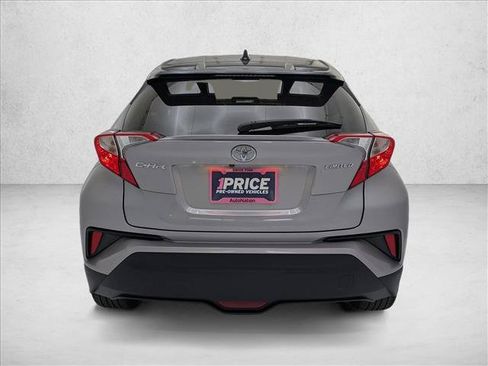 Used 2019 Toyota C-HR Limited FWD image 7