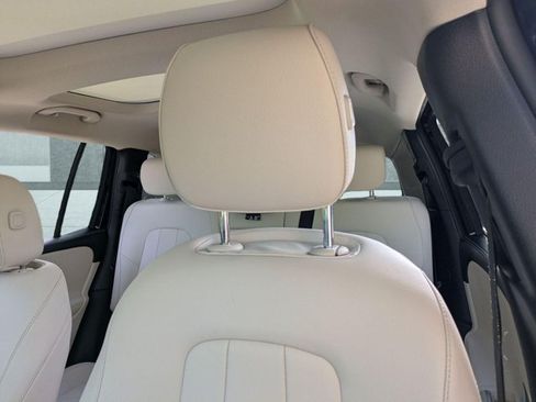 Certified 2022 Mercedes-Benz GLB 250 4MATIC image 14