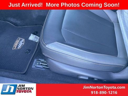 Used 2024 Subaru Crosstrek 2.5i Wilderness image 9