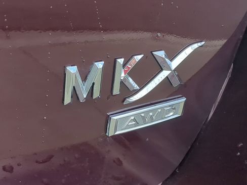 Used 2011 Lincoln MKX AWD w/ Sight & Sound Pkg image 14