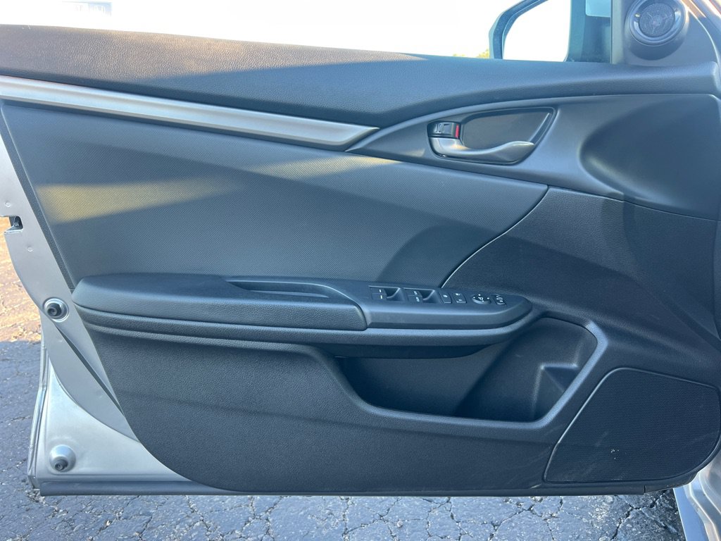 Used 2021 Honda Civic Sport image 10