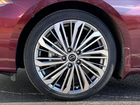 Used 2024 Nissan Altima 2.5 SL image 9