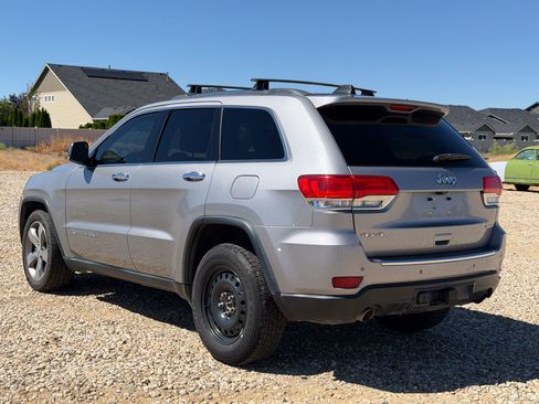 Used 2014 Jeep Grand Cherokee Limited w/ Luxury Group II AWD/4WD image 3