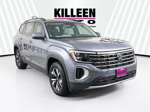 Used 2024 Volkswagen Atlas SE image 1