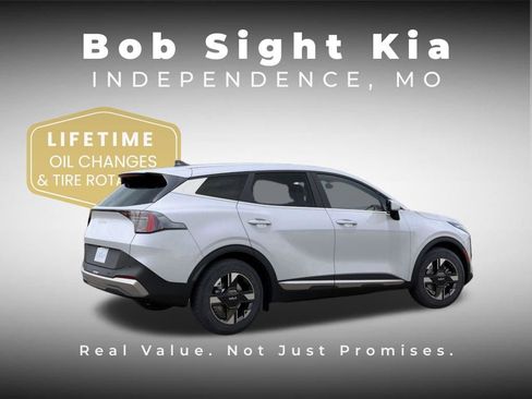 New 2026 Kia Sportage LX w/ LX Convenience Package FWD image 6