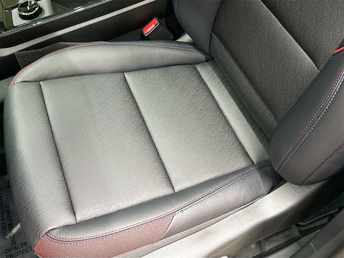 New 2026 Chevrolet Equinox RS image 19