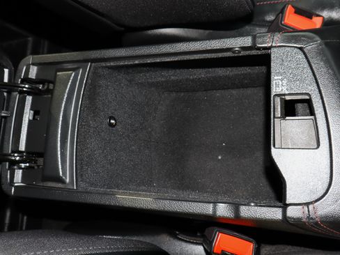 Used 2022 Dodge Durango R/T w/ Blacktop Package image 32