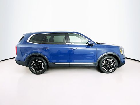 Used 2025 Kia Telluride S FWD image 10