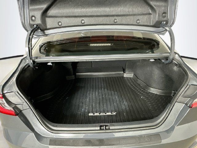 Used 2025 Toyota Camry XSE AWD/4WD image 32