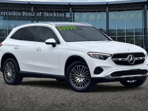 Used 2026 Mercedes-Benz GLC 300 4MATIC image 1