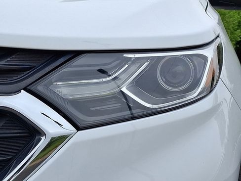 Used 2019 Chevrolet Equinox LT w/ Sun & Navigation Package AWD/4WD image 9