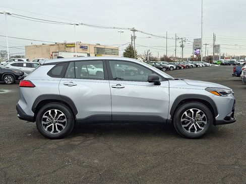 Certified 2025 Toyota Corolla Cross AWD Hybrid image 8