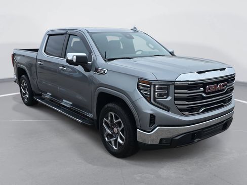 Used 2024 GMC Sierra 1500 SLT w/ SLT Premium Package image 3