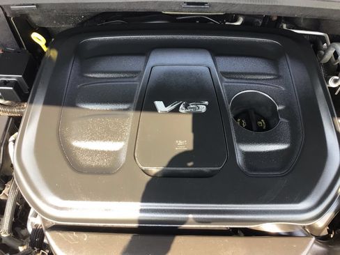 Used 2016 Jeep Grand Cherokee Limited AWD/4WD image 11