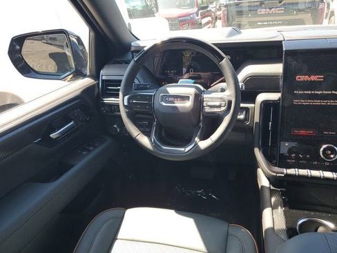 New 2026 GMC Yukon AT4 AWD/4WD image 13