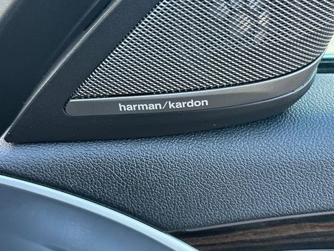 Used 2023 BMW 530e w/ Executive Package image 19