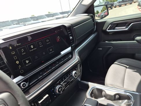 New 2026 GMC Sierra 1500 SLT AWD/4WD image 28