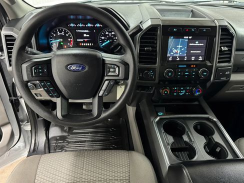 Used 2019 Ford F250 XLT w/ XLT Premium Package AWD/4WD image 14