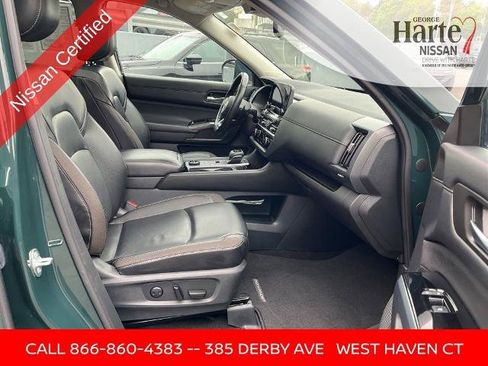Certified 2024 Nissan Pathfinder SL w/ SL Premium Package AWD/4WD image 21