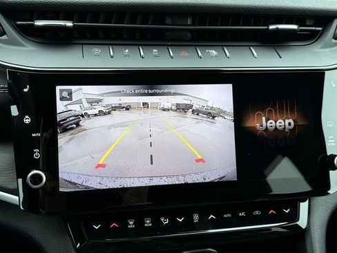 New 2026 Jeep Grand Cherokee L Limited image 25