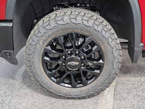 New 2026 Chevrolet Silverado 2500 LTZ w/ LTZ Plus Package AWD/4WD image 32
