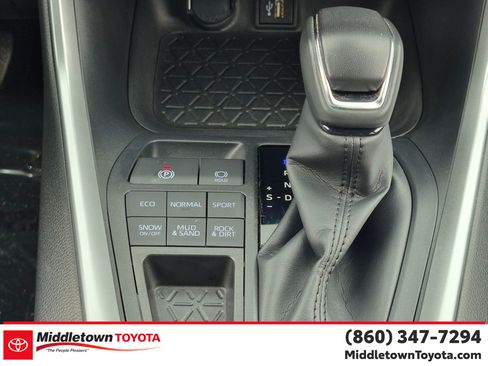 Certified 2023 Toyota RAV4 XLE Premium AWD/4WD image 27