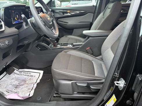 Used 2025 Chevrolet TrailBlazer LT image 27