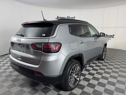 Used 2023 Jeep Compass Limited w/ Elite Group AWD/4WD image 9