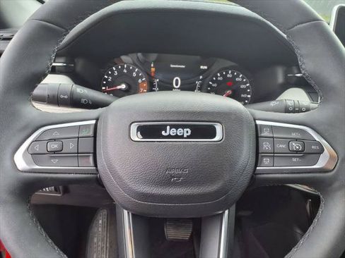 Certified 2023 Jeep Compass Limited AWD/4WD image 18