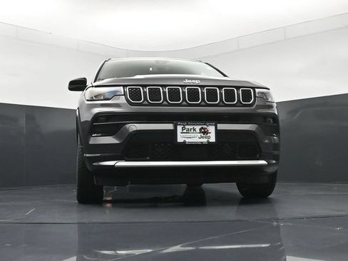 Used 2023 Jeep Compass Limited w/ Elite Group AWD/4WD image 19