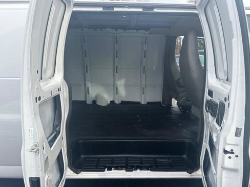 Used 2021 Chevrolet Express 2500 Extended w/ Driver Convenience Package image 7