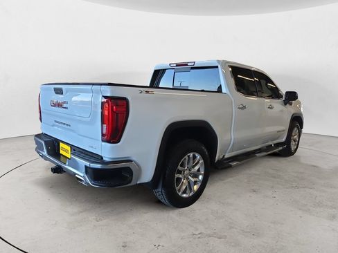 Used 2021 GMC Sierra 1500 SLT w/ SLT Premium Plus Package AWD/4WD image 8