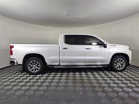 Used 2019 Chevrolet Silverado 1500 High Country image 8