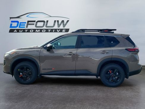 New 2026 Nissan Rogue Rock Creek image 6