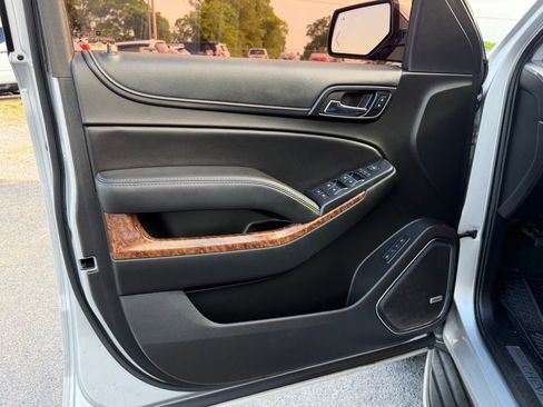Used 2018 Chevrolet Tahoe Premier AWD/4WD image 14