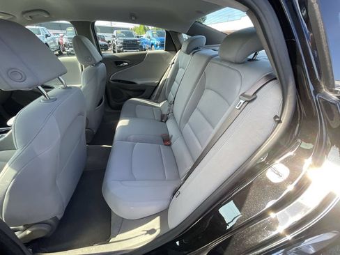Used 2025 Chevrolet Malibu LS FWD image 24
