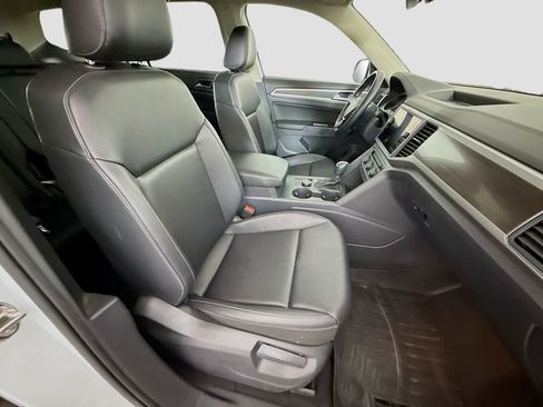 Used 2019 Volkswagen Atlas SE w/ Towing Package image 27