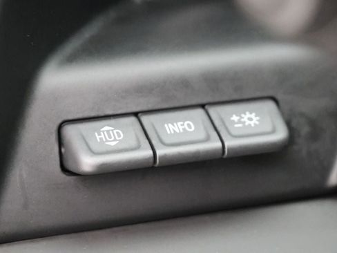 Used 2025 GMC Sierra 1500 AT4 w/ AT4 Premium Package image 40