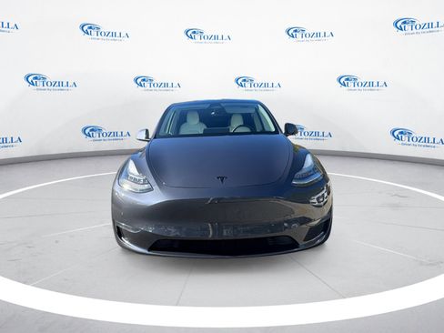Used 2021 Tesla Model Y Performance image 2