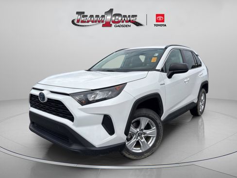 Certified 2020 Toyota RAV4 LE image 6