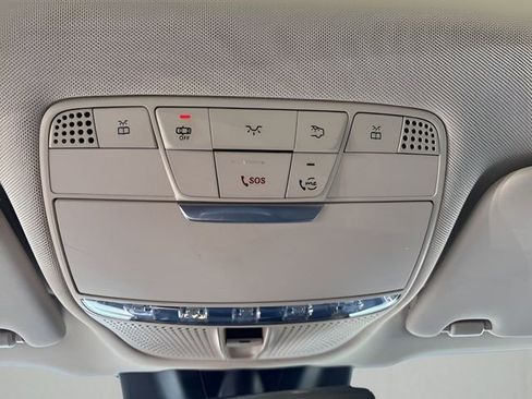 Used 2022 Mercedes-Benz GLC 300 4MATIC w/ Premium Package Lite image 27