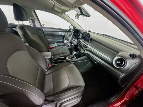 Used 2024 Kia Forte LXS image 29