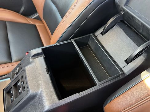 Used 2024 Ford Bronco Outer Banks w/ Sasquatch Package image 29