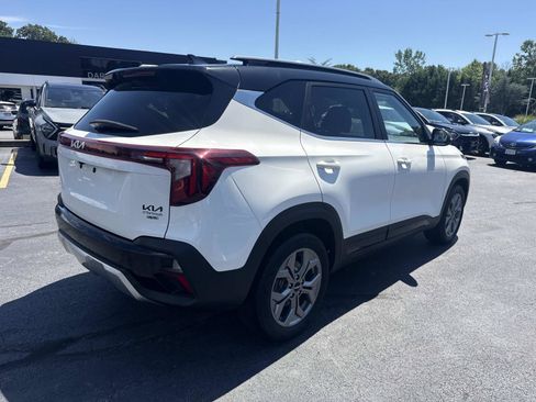 Used 2024 Kia Seltos S AWD/4WD image 8
